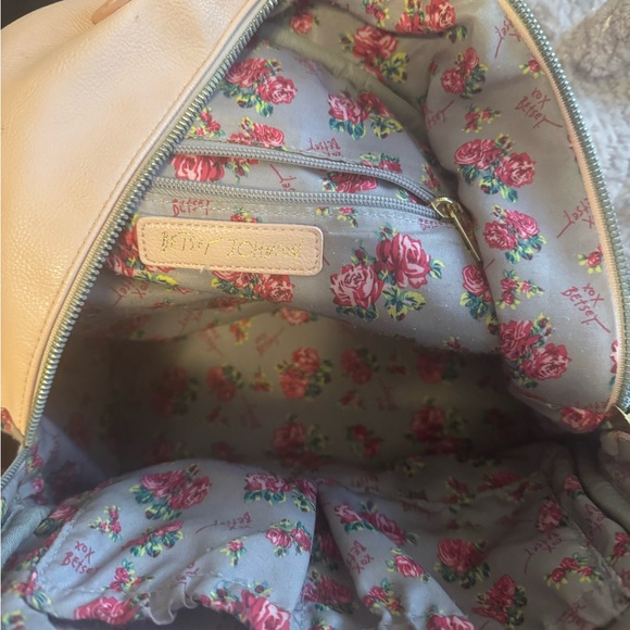 Betsey Johnson Quilted Backpack with Bows - Picture 3 of 8